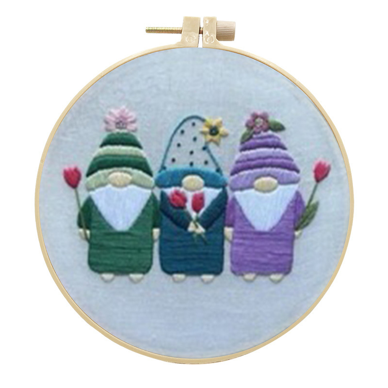 Embroidery Craft Kit with 15 cm Hoop - Image 2